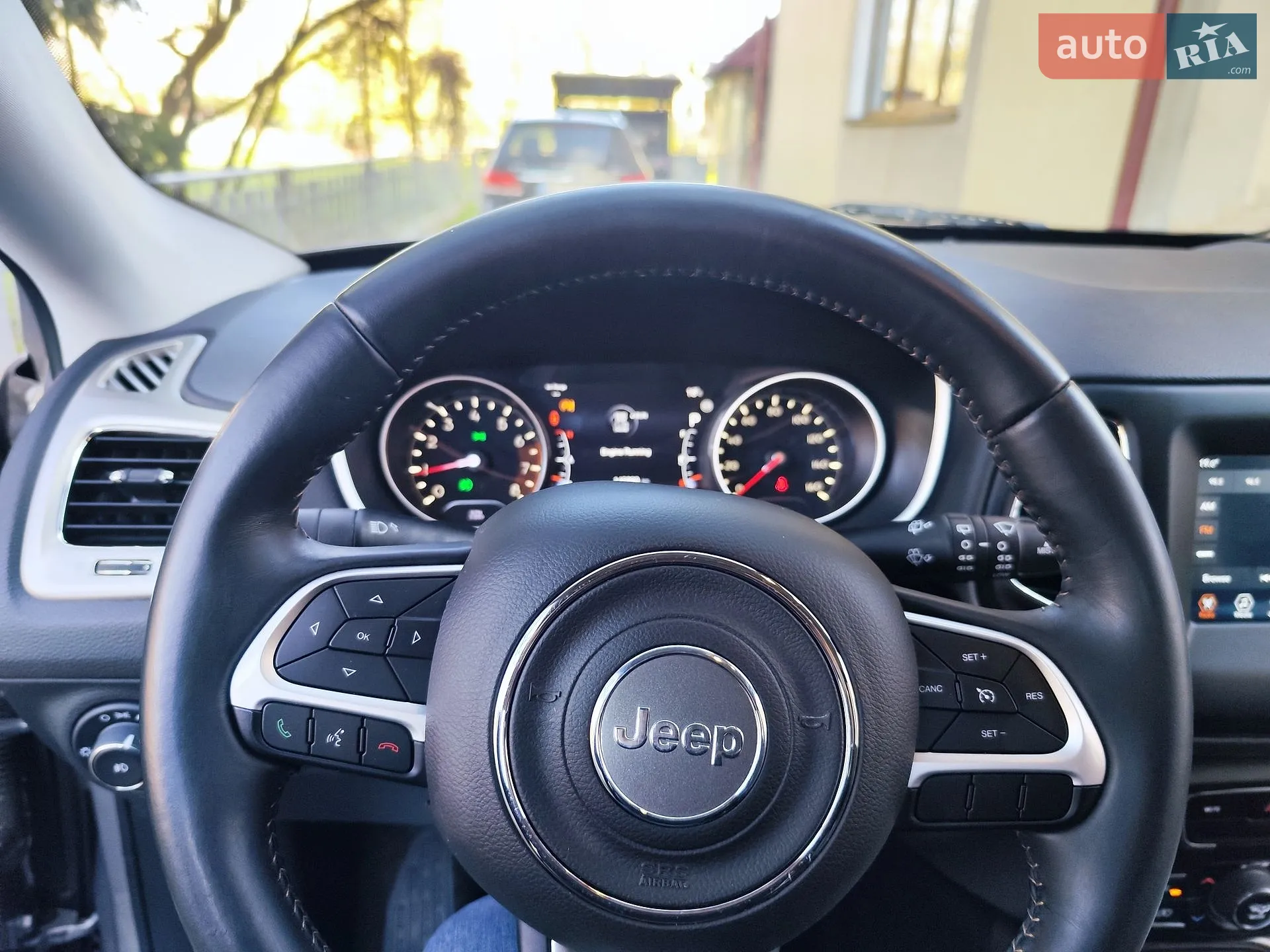 2018 Jeep Compass - мініатюра 31