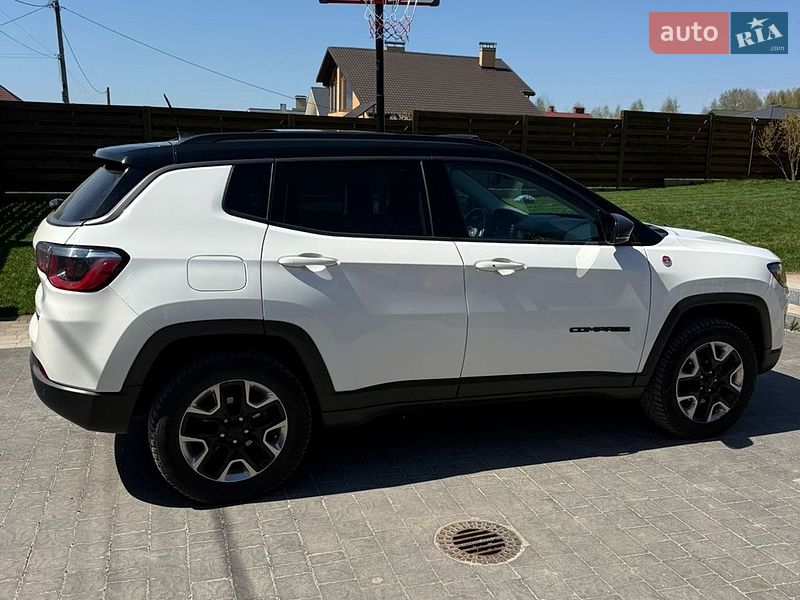Внедорожник / Кроссовер Jeep Compass 2017 в Житомире