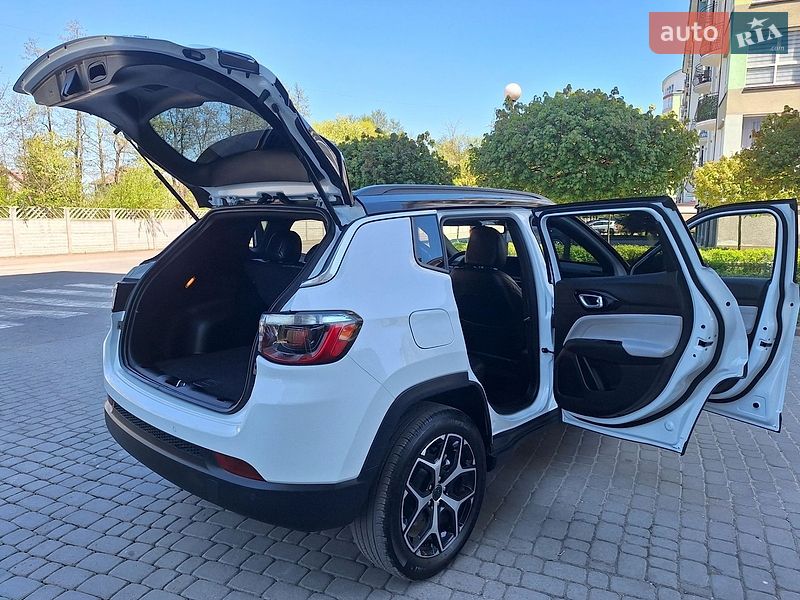 Внедорожник / Кроссовер Jeep Compass 2024 в Ивано-Франковске