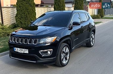 Внедорожник / Кроссовер Jeep Compass 2017 в Киеве