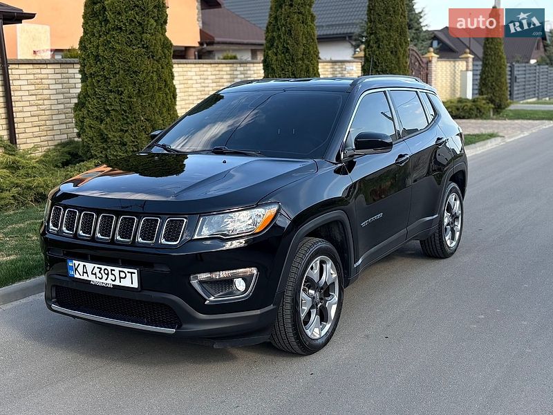 Внедорожник / Кроссовер Jeep Compass 2017 в Киеве