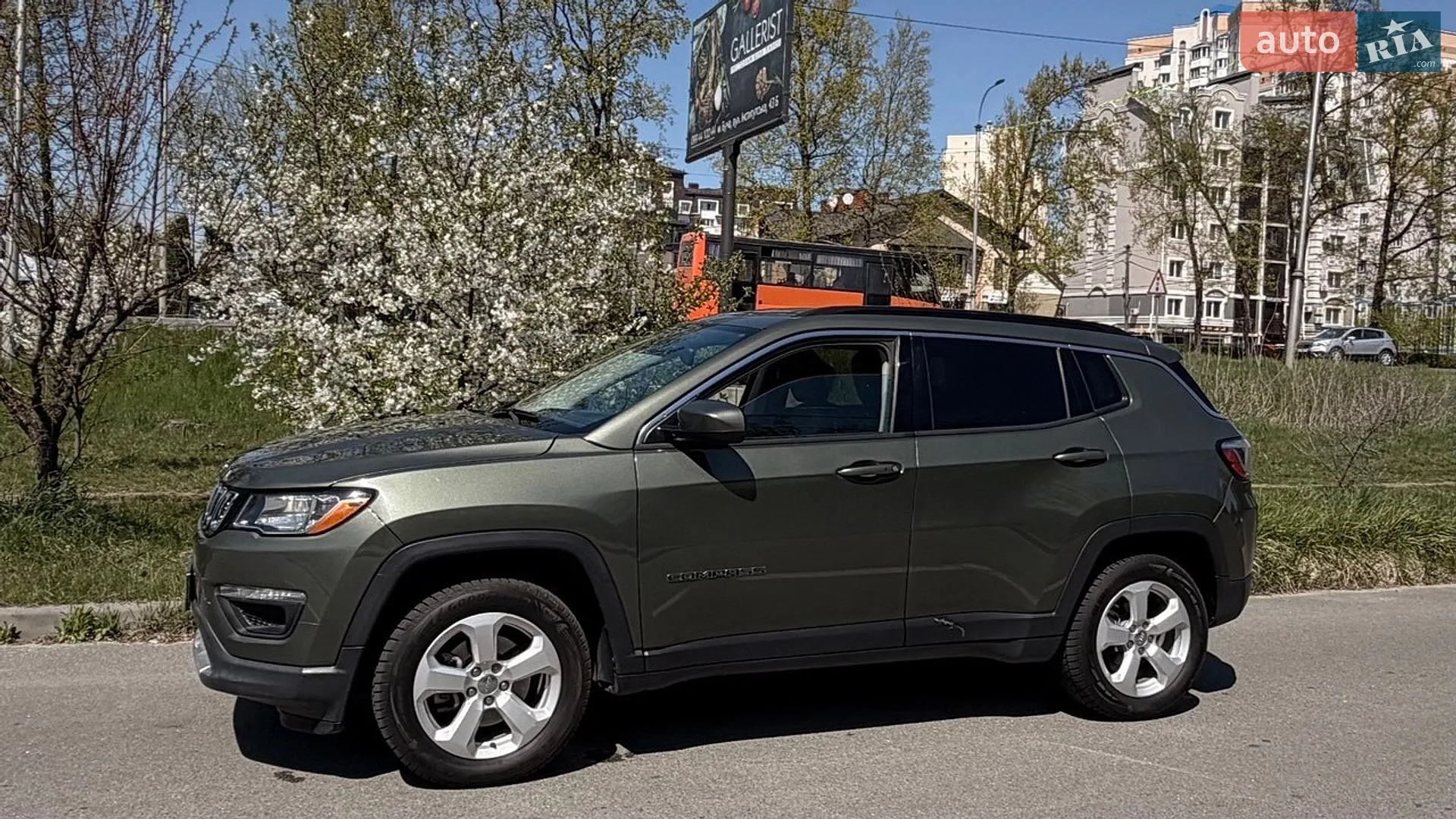 2017 Jeep Compass - мініатюра 2