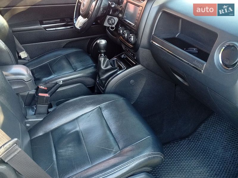 Внедорожник / Кроссовер Jeep Compass 2011 в Козельщине