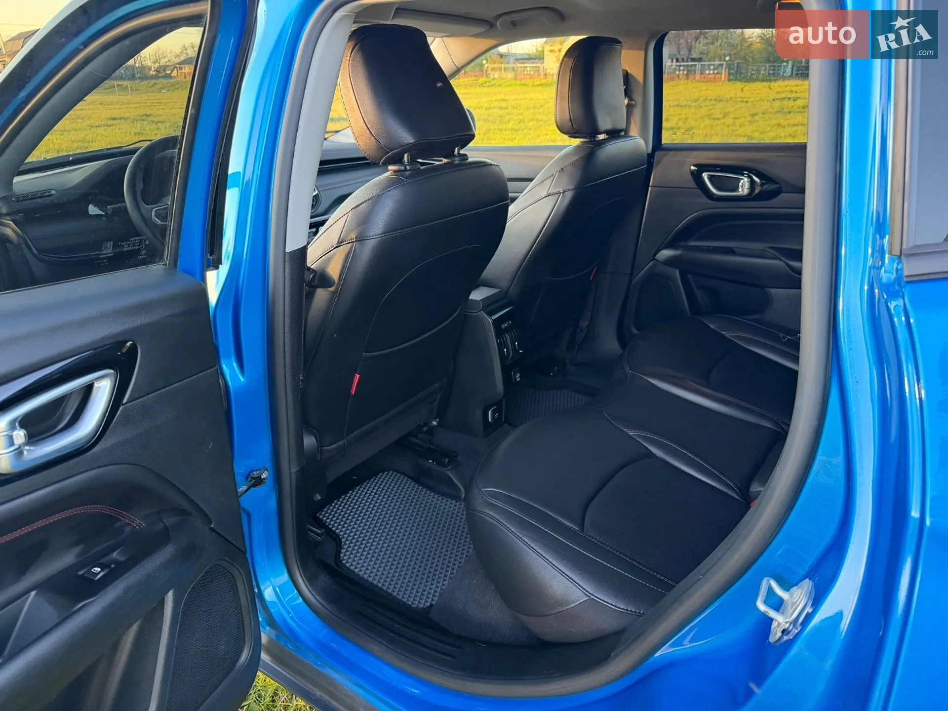 2022 Jeep Compass - мініатюра 24