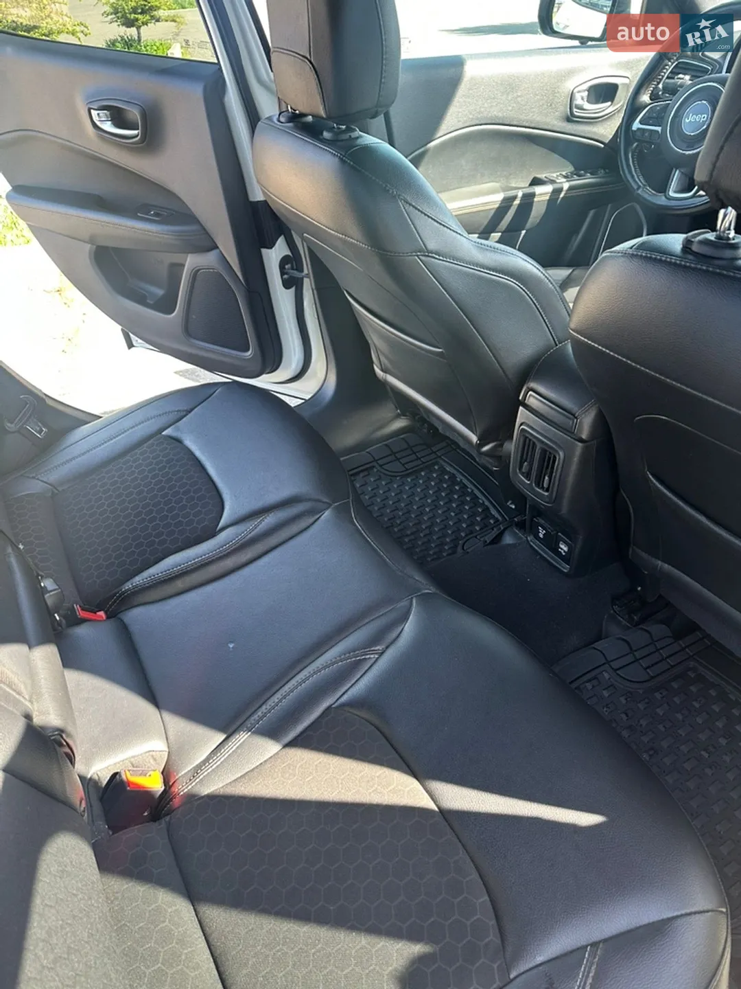 2020 Jeep Compass - мініатюра 11