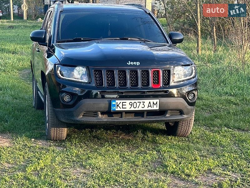 Внедорожник / Кроссовер Jeep Compass 2012 в Вольногорске фото 5 Внедорожник / Кроссовер Jeep Compass 2012 в Вольногорске