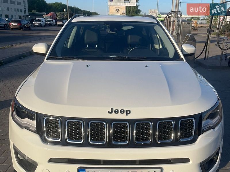 Внедорожник / Кроссовер Jeep Compass 2020 в Киеве
