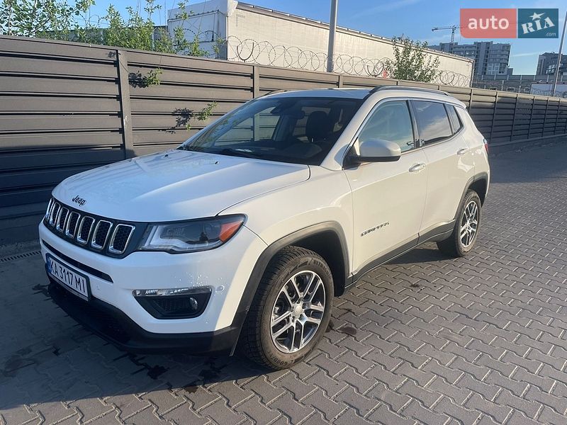 Внедорожник / Кроссовер Jeep Compass 2020 в Киеве