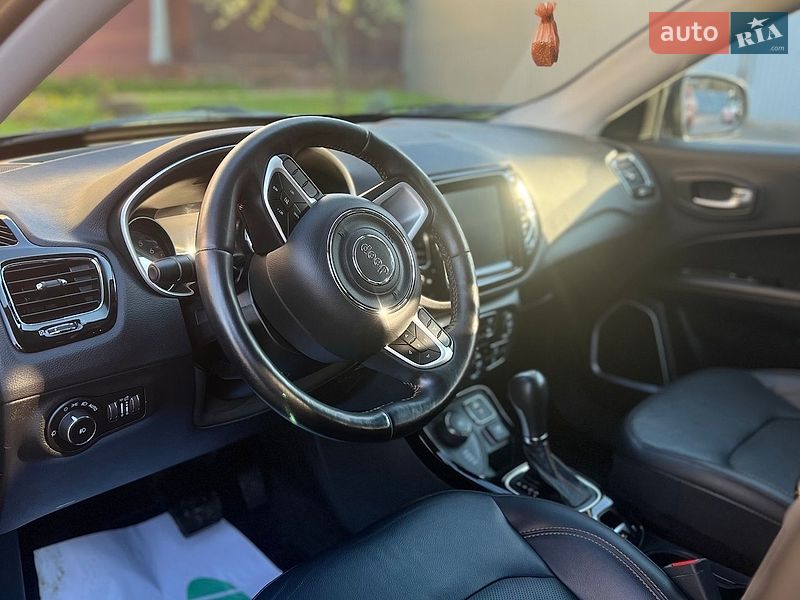 Внедорожник / Кроссовер Jeep Compass 2017 в Харькове