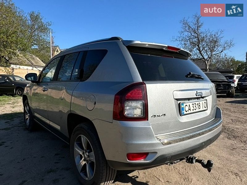 Позашляховик / Кросовер Jeep Compass 2016 в Смілі