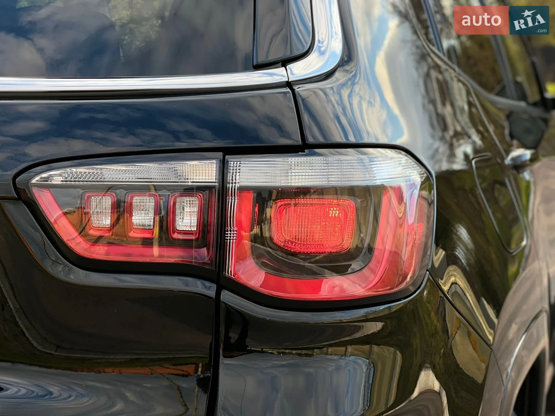 2017 Jeep Compass - мініатюра 28