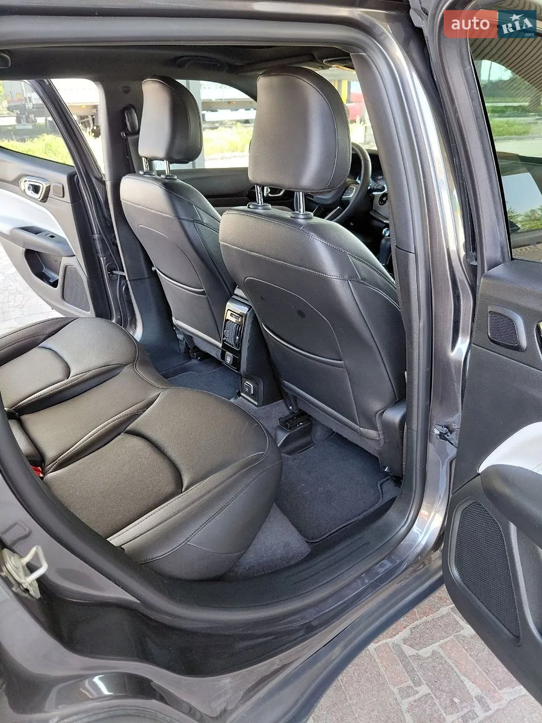 2023 Jeep Compass - мініатюра 16