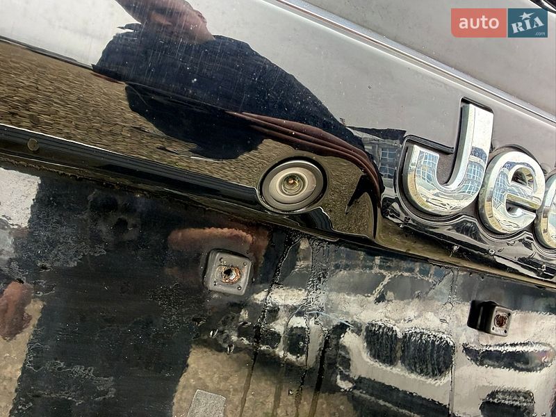 Внедорожник / Кроссовер Jeep Compass 2017 в Стрые