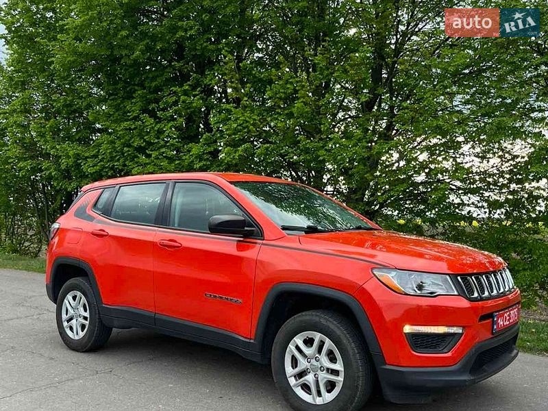 Внедорожник / Кроссовер Jeep Compass 2018 в Ружине