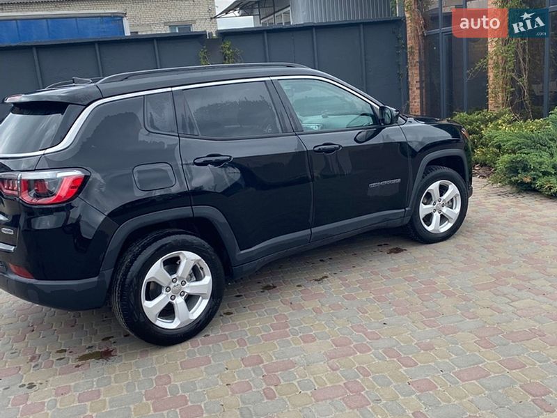 Внедорожник / Кроссовер Jeep Compass 2017 в Костополе