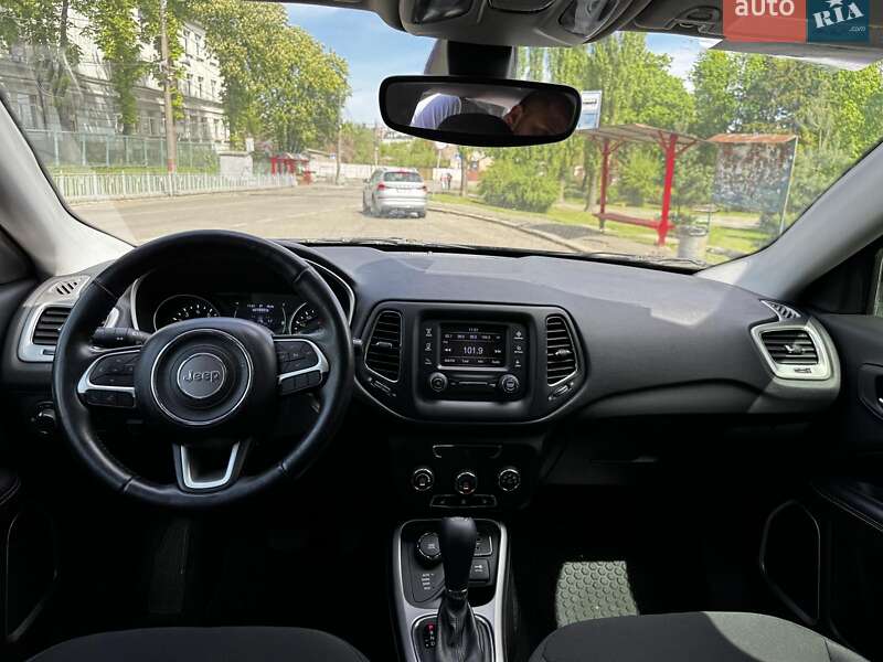 Внедорожник / Кроссовер Jeep Compass 2017 в Киеве