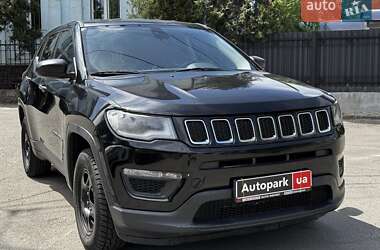 Внедорожник / Кроссовер Jeep Compass 2017 в Киеве