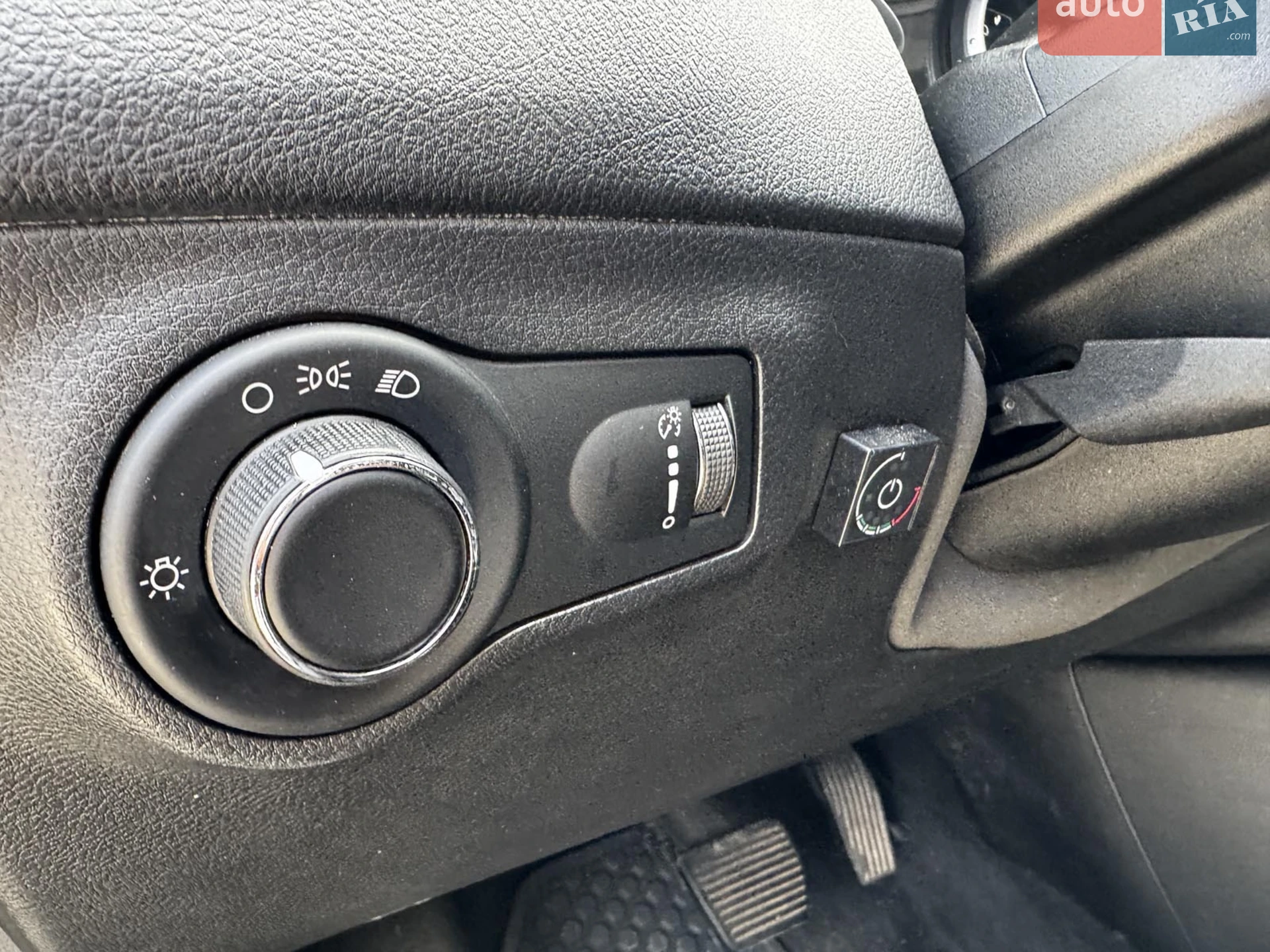 2017 Jeep Compass - мініатюра 26