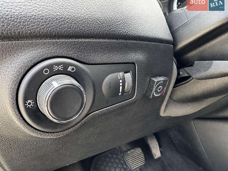 Внедорожник / Кроссовер Jeep Compass 2017 в Киеве