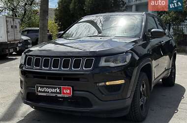 Внедорожник / Кроссовер Jeep Compass 2017 в Киеве