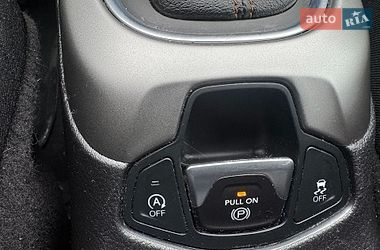 Внедорожник / Кроссовер Jeep Compass 2019 в Киеве