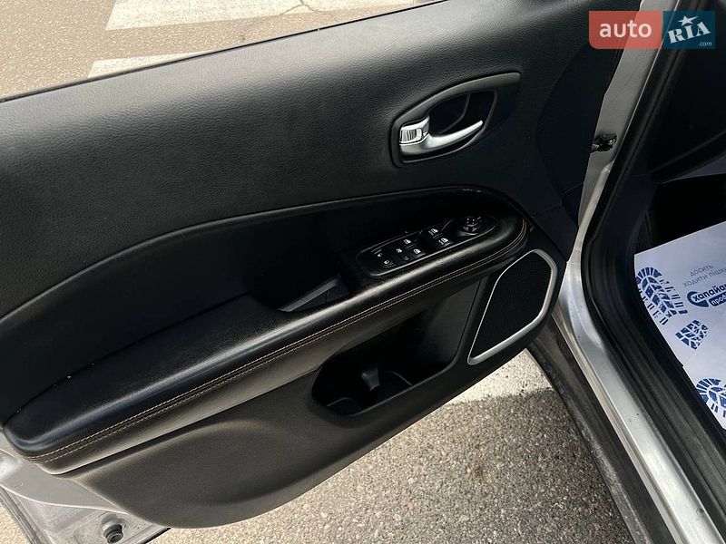 Внедорожник / Кроссовер Jeep Compass 2018 в Одессе