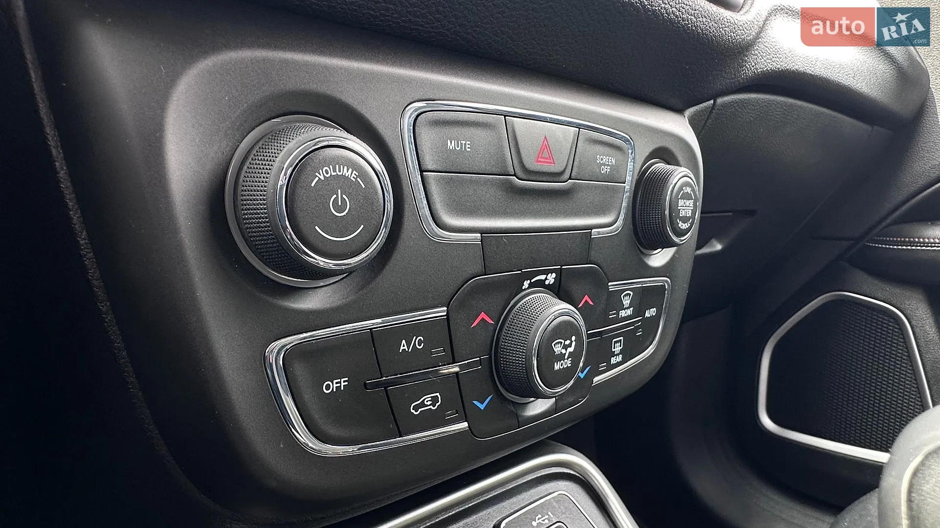 2019 Jeep Compass - мініатюра 19