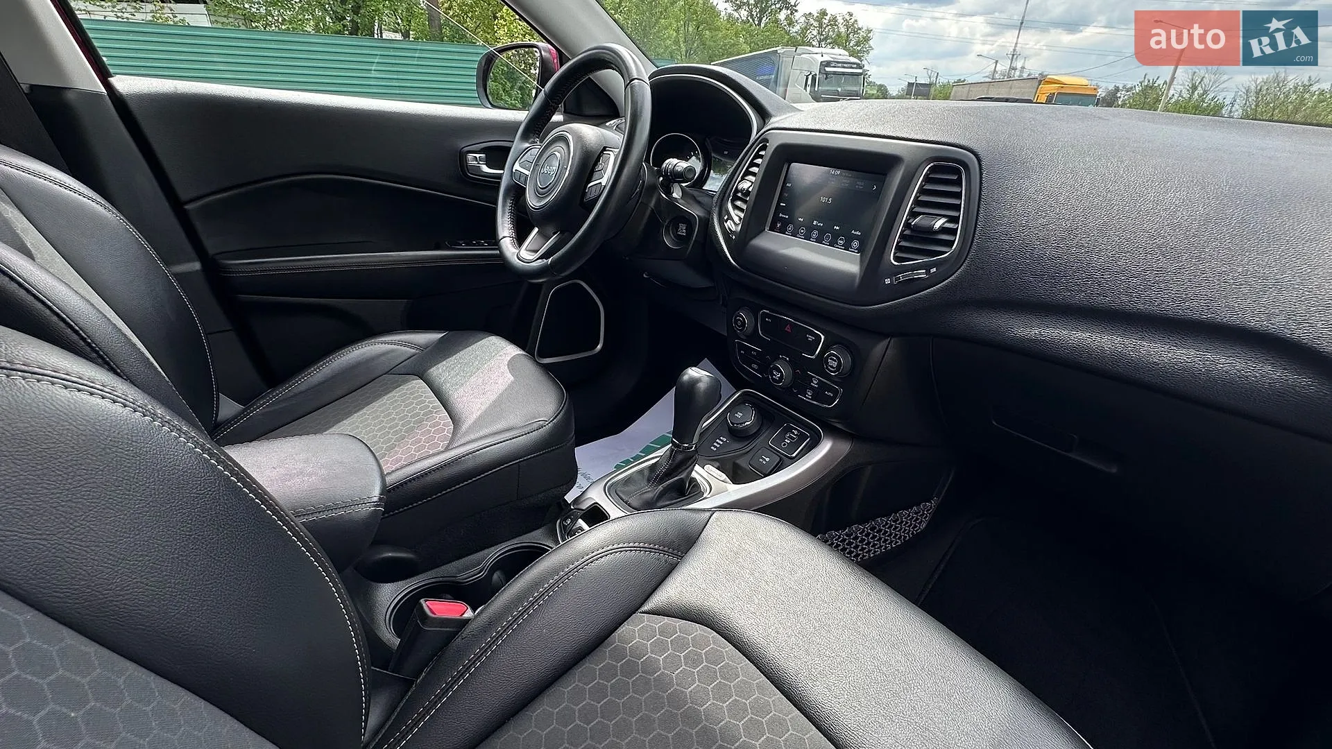 2019 Jeep Compass - мініатюра 24