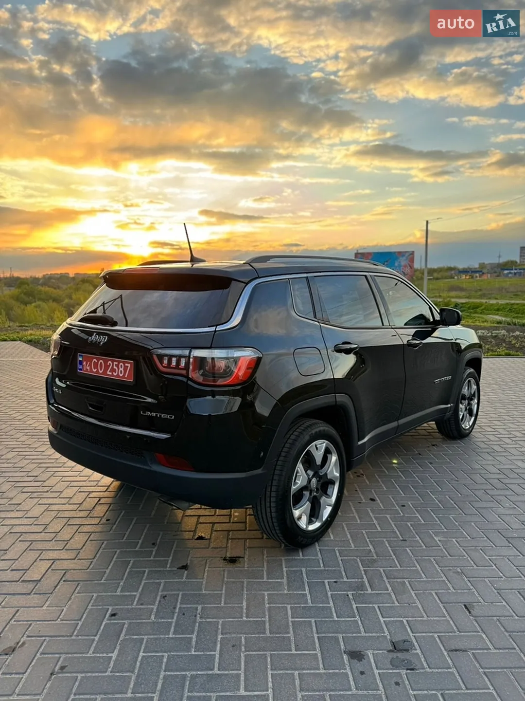 2018 Jeep Compass - мініатюра 3
