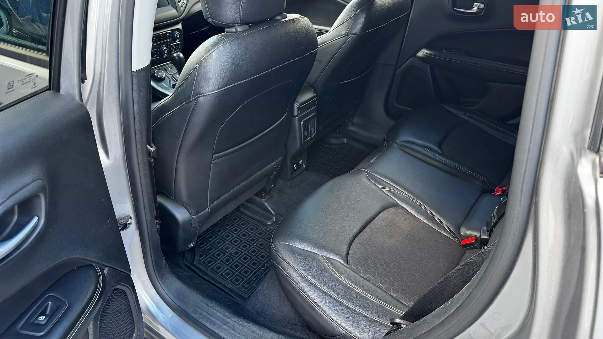 2017 Jeep Compass - мініатюра 15
