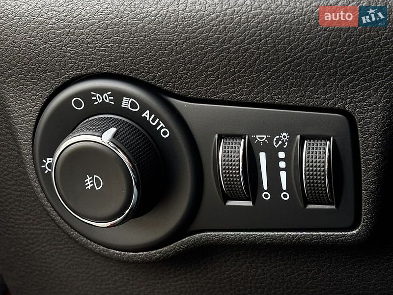 Позашляховик / Кросовер Jeep Compass 2023 в Білогородці