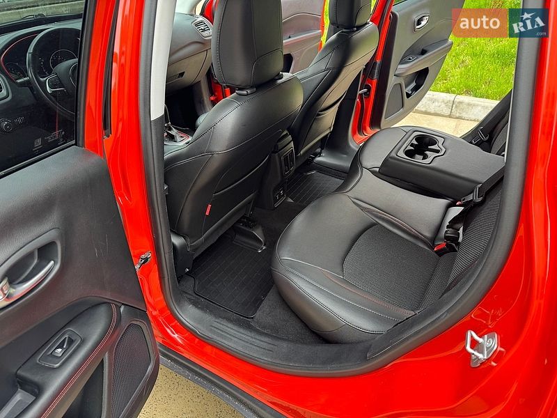 Внедорожник / Кроссовер Jeep Compass 2019 в Киеве