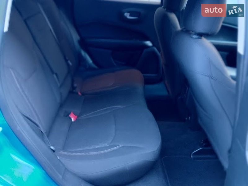 Внедорожник / Кроссовер Jeep Compass 2018 в Киеве