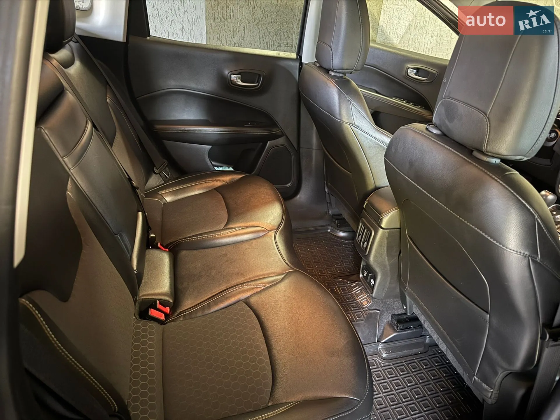 2018 Jeep Compass - мініатюра 22