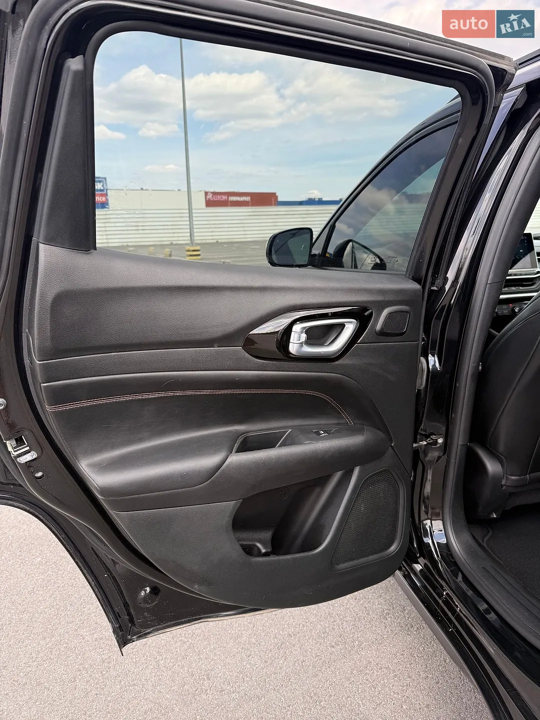 2023 Jeep Compass - мініатюра 19