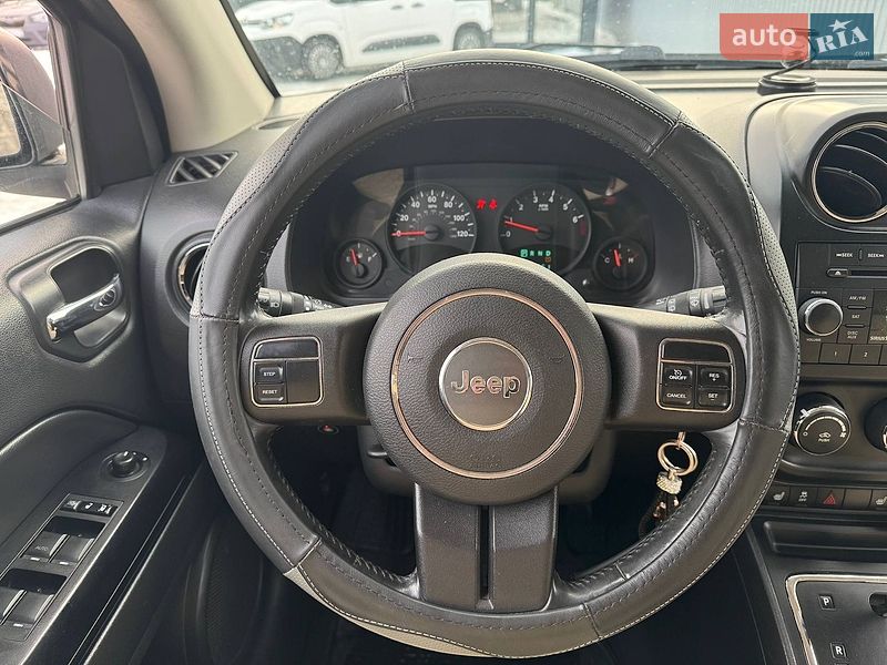 Позашляховик / Кросовер Jeep Compass 2011 в Києві