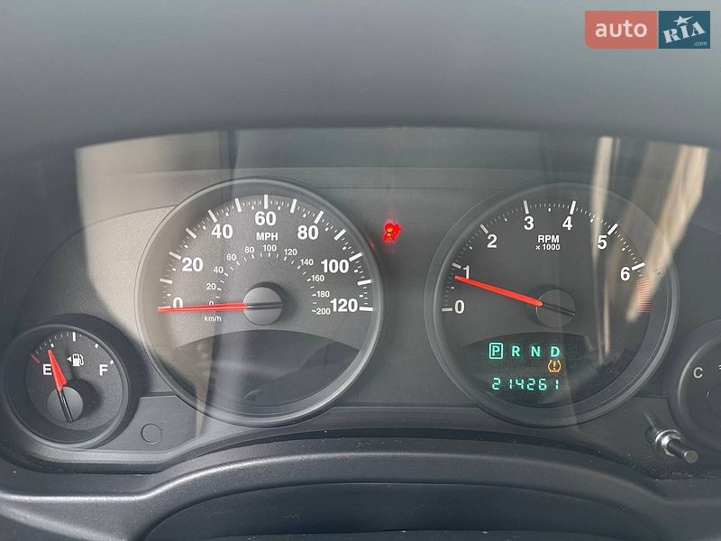 Позашляховик / Кросовер Jeep Compass 2011 в Києві