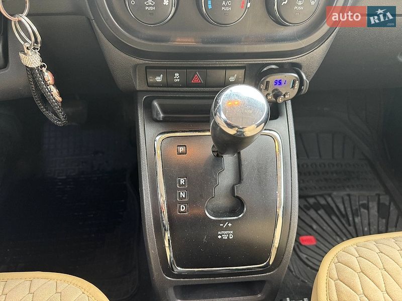 Позашляховик / Кросовер Jeep Compass 2011 в Києві