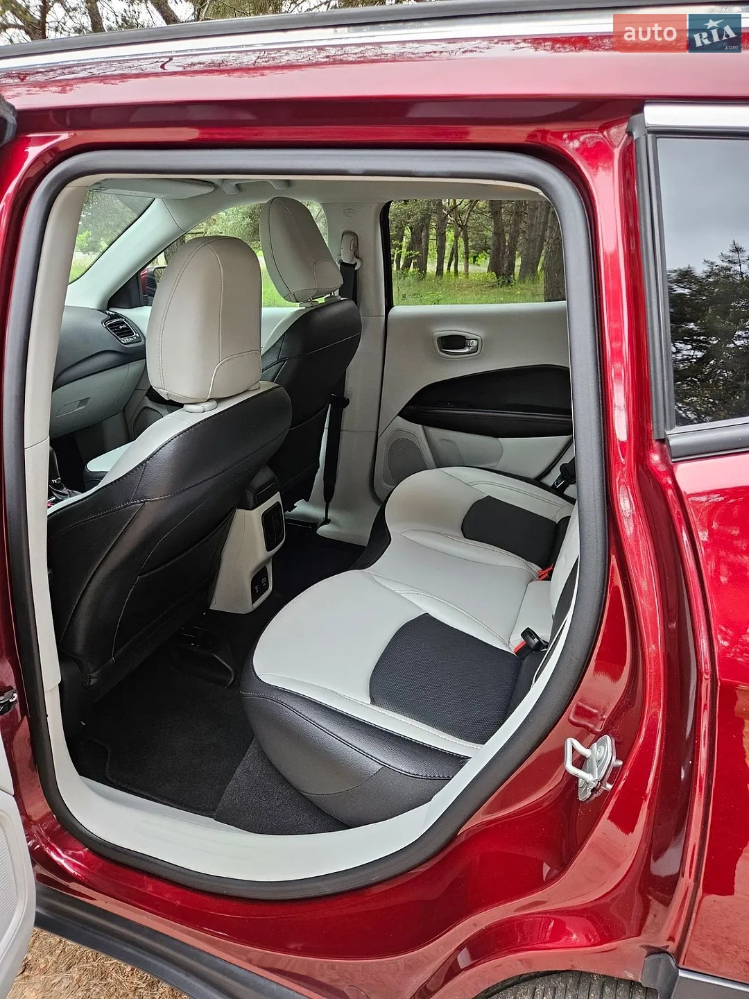 2020 Jeep Compass - мініатюра 21