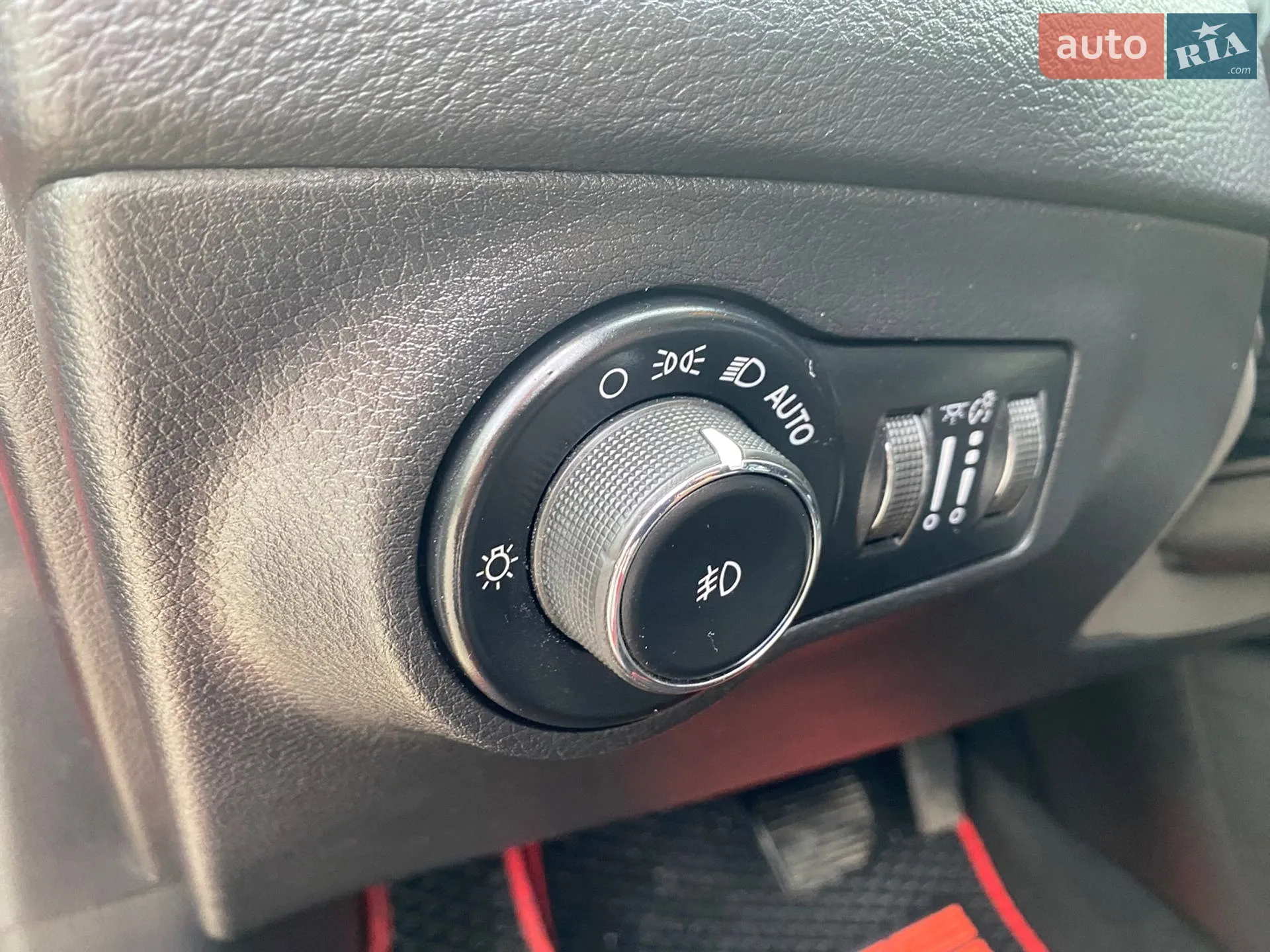 2018 Jeep Compass - мініатюра 46