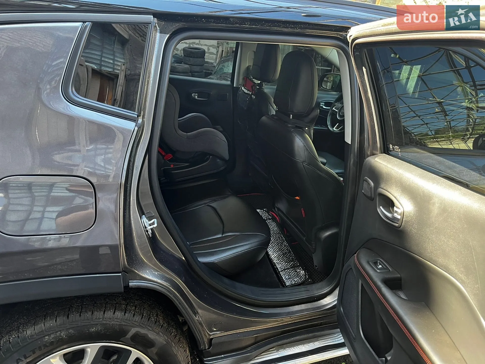 2018 Jeep Compass - мініатюра 16