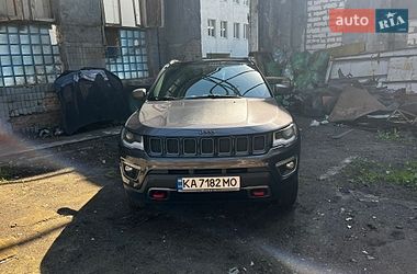 Внедорожник / Кроссовер Jeep Compass 2018 в Киеве