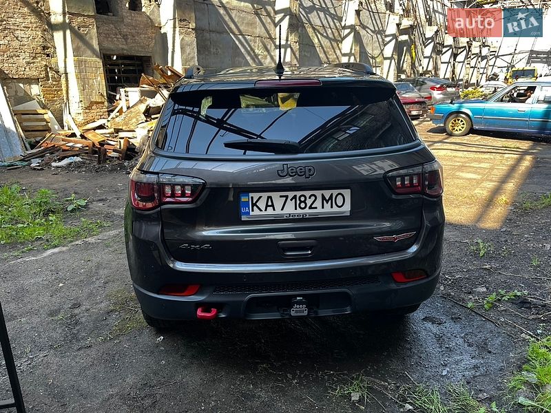 Внедорожник / Кроссовер Jeep Compass 2018 в Киеве