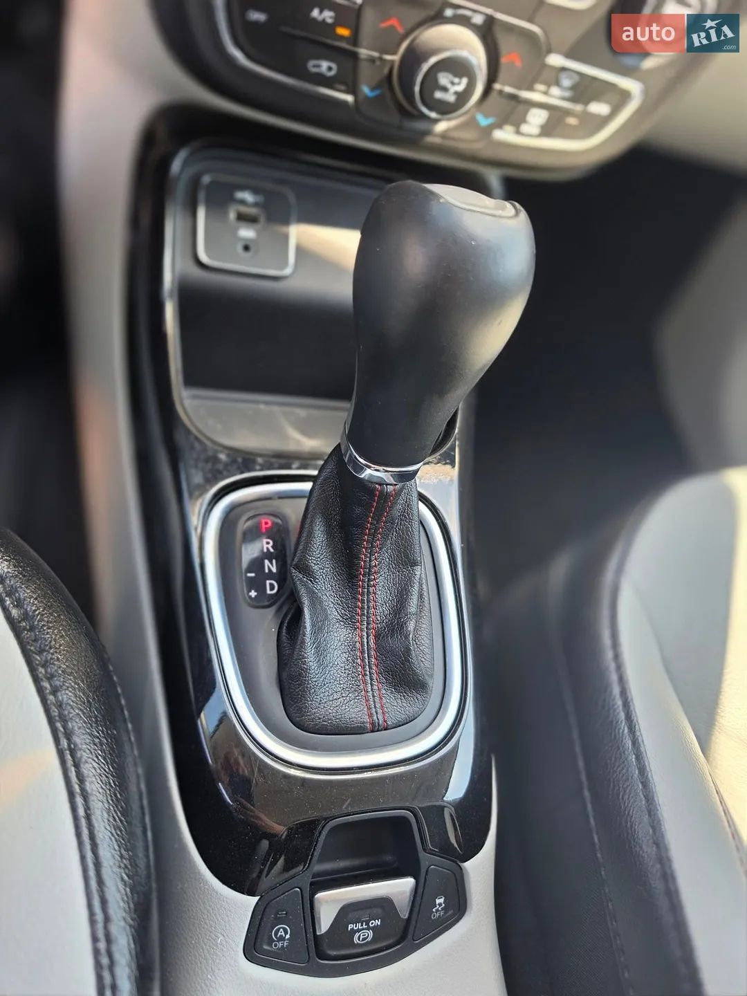2020 Jeep Compass - мініатюра 27