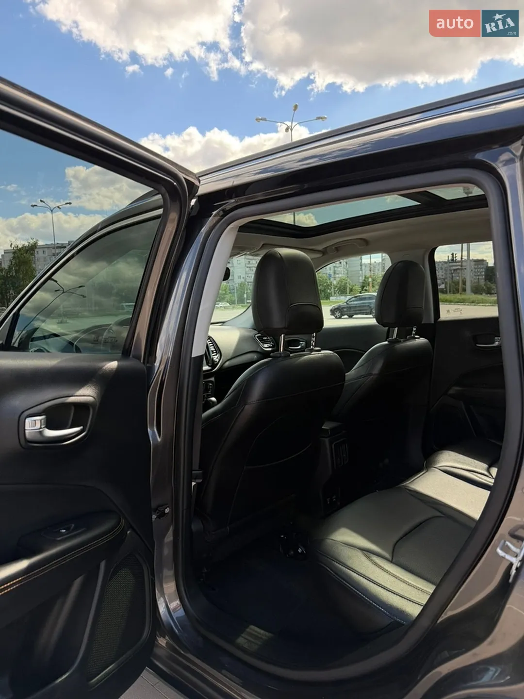 2018 Jeep Compass - мініатюра 16