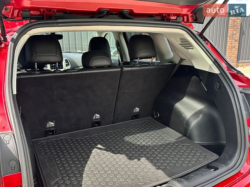 Внедорожник / Кроссовер Jeep Compass 2017 в Белогородке