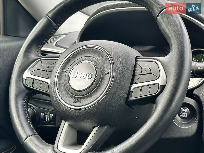 Внедорожник / Кроссовер Jeep Compass 2017 в Белогородке
