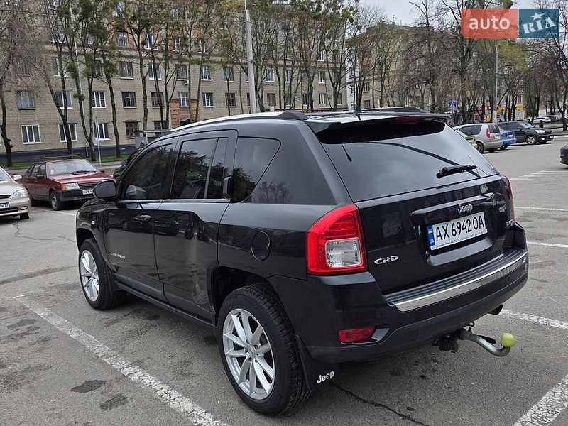 Внедорожник / Кроссовер Jeep Compass 2011 в Валках