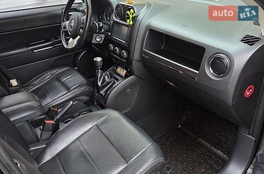 Внедорожник / Кроссовер Jeep Compass 2011 в Валках