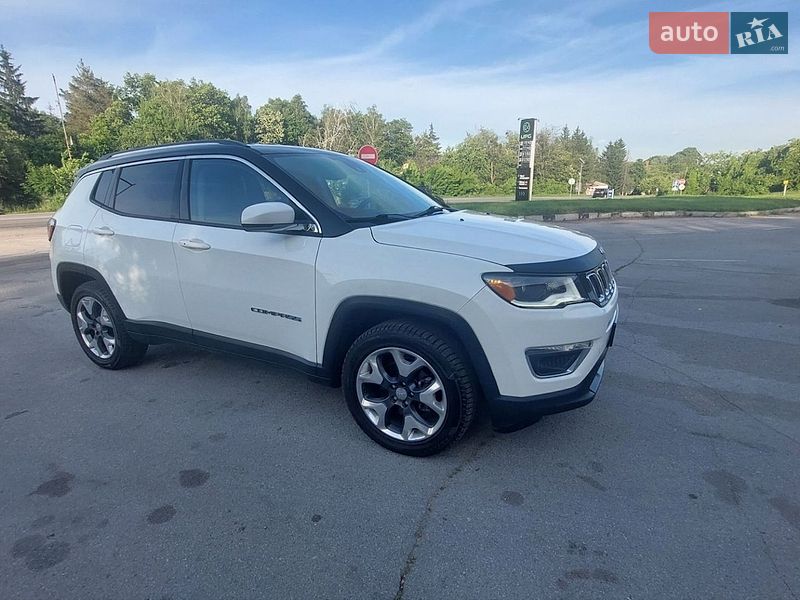 Внедорожник / Кроссовер Jeep Compass 2017 в Житомире
